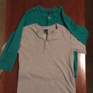 Baby Gap LongSleeve Pair of Shirts 3T